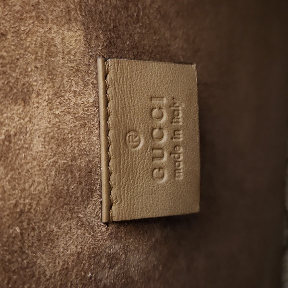 GUCCI Dionysus GG Supreme Mini Bag - Picture 9 of 13